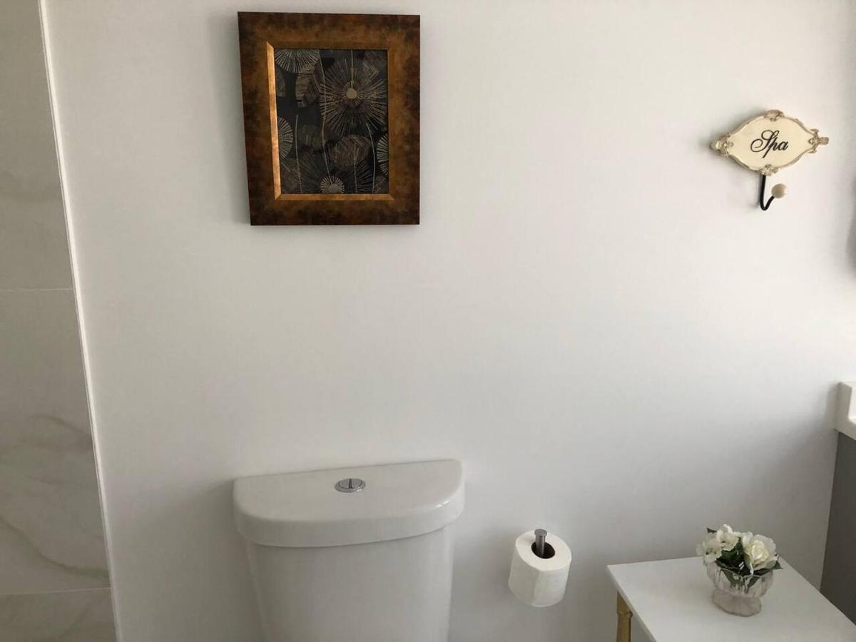 Private Suite Mins From Mia Free Parking 마이애미 외부 사진